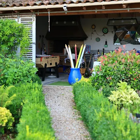 D'hotes Dans Un -tarn Kır Evi Lacrouzette